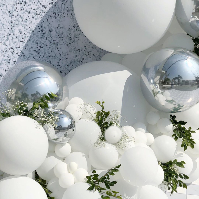 White & Silver Balloon Arch Kit – Matte White, Confetti & 4D Silver Foil Balloons for Birthday, Wedding & Luxury Party Decor (125 Pieces)