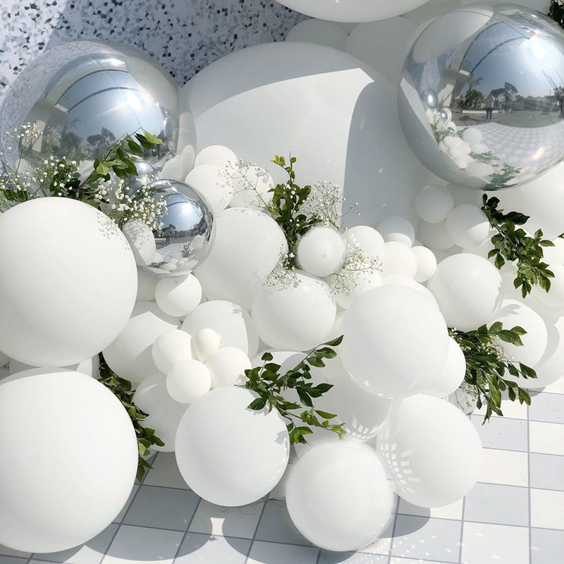 White & Silver Balloon Arch Kit – Matte White, Confetti & 4D Silver Foil Balloons for Birthday, Wedding & Luxury Party Decor (125 Pieces)